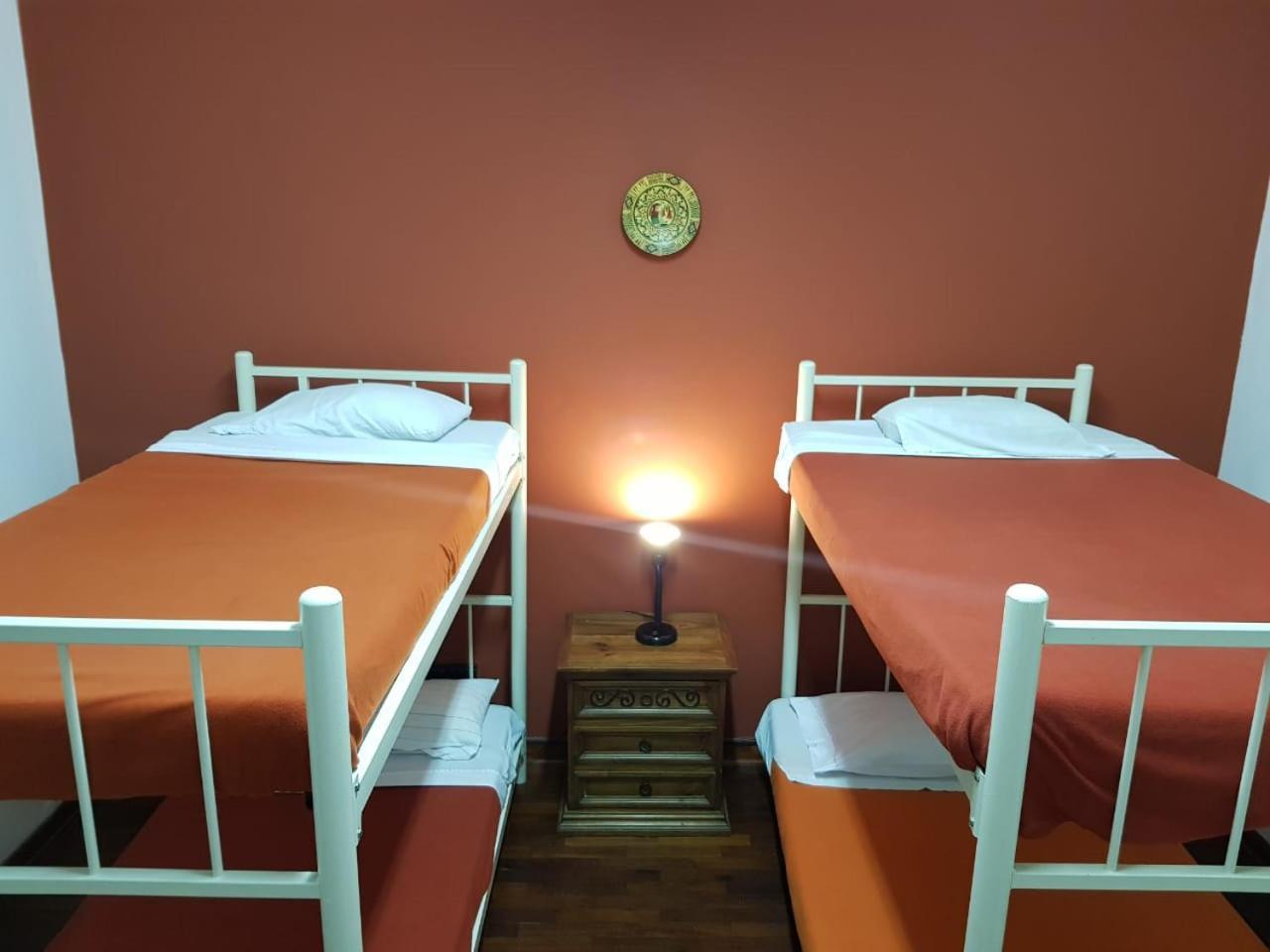 Casa Hualpa Hostel Lima Exterior photo